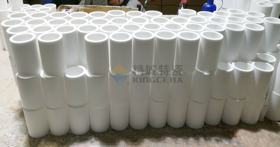 整體成型耐磨陶瓷管如何安裝陶瓷環(huán)？